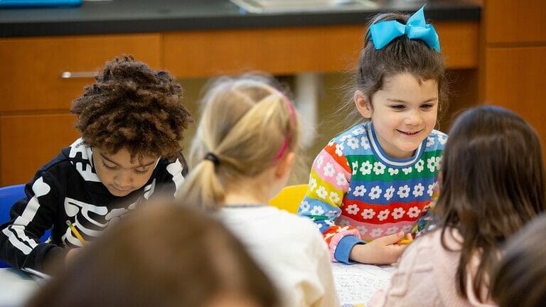spanish world school 06 768x432